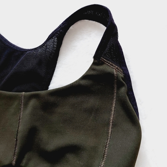 Athleta Black and Green Polyester and Spandex Elastic Sport Comfy Bustier P666 - Picture 3 of 8